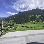 Апартаменты Neustift Near Stubai Glacier Нойштифт-им-Штубайталь