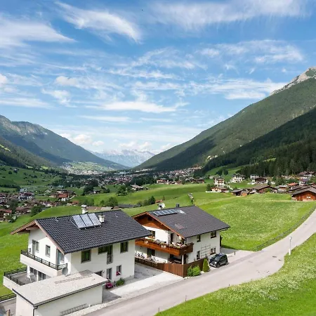 Neustift Near Stubai Glacier Apartmán